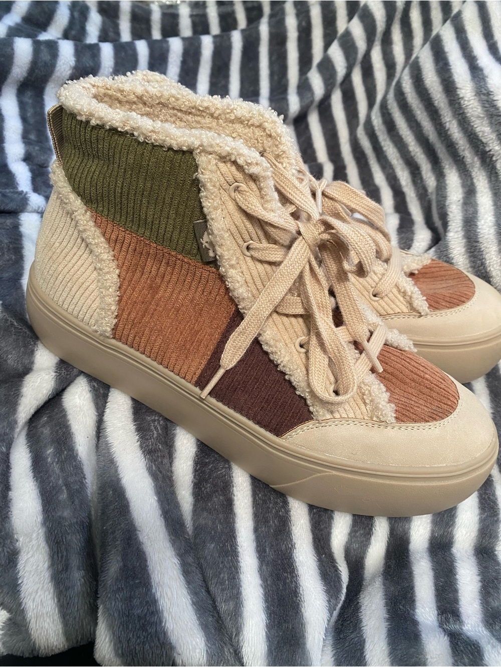 Rocket Dog Platform Patchwork Corduroy High-Top Sneakers